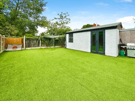 3 bedroom Semi-detached house for sale in Sambrook Road, Wolverhampton, WV10