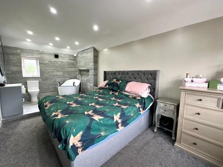 3 bedroom Semi-detached house for sale in Sambrook Road, Wolverhampton, WV10