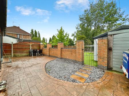 3 bedroom Semi-detached house for sale in Sambrook Road, Wolverhampton, WV10
