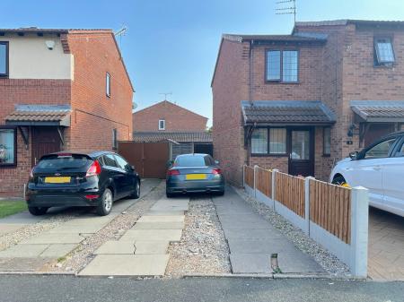 2 bedroom Terraced House for sale in Solent Close, Pendeford, Wolverhampton, WV9