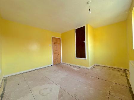 2 bedroom Terraced House for sale in Solent Close, Pendeford, Wolverhampton, WV9