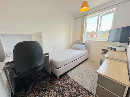 2 bedroom Terraced House for sale in Solent Close, Pendeford, Wolverhampton, WV9