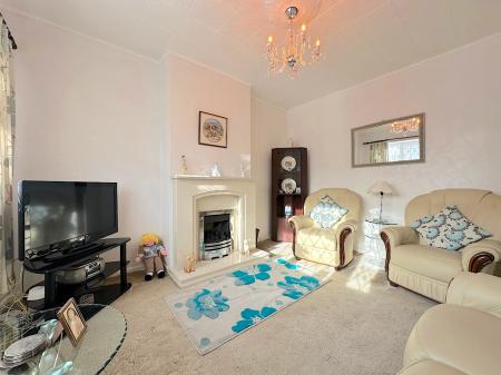 3 bedroom Semi-detached house for sale in Springhill Road, Wednesfield, Wolverhampton, WV11