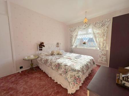 3 bedroom Semi-detached house for sale in Springhill Road, Wednesfield, Wolverhampton, WV11