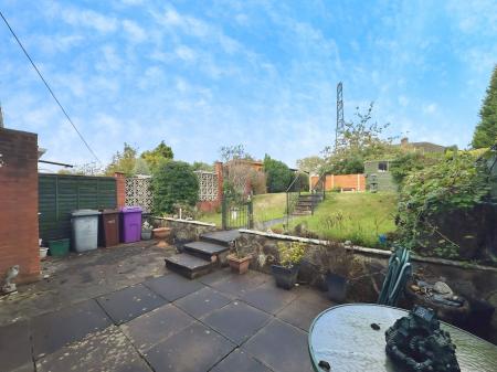 3 bedroom Semi-detached house for sale in Springhill Road, Wednesfield, Wolverhampton, WV11