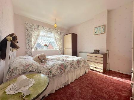 3 bedroom Semi-detached house for sale in Springhill Road, Wednesfield, Wolverhampton, WV11