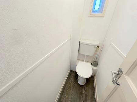 2 bedroom Flat for sale in Stubby Lane, Wednesfield, Wolverhampton, WV11