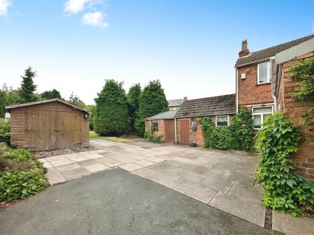 3 bedroom Detached house for sale in Nechell Cottage, Willenhall Road