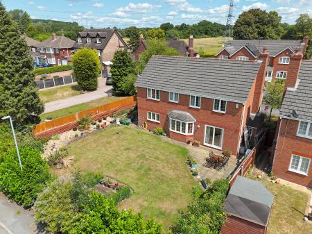 5 bedroom Detached house for sale in Wood Hayes Croft, Westcroft, Wolverhampton, WV10