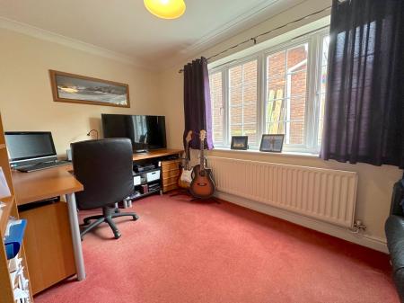 5 bedroom Detached house for sale in Wood Hayes Croft, Westcroft, Wolverhampton, WV10