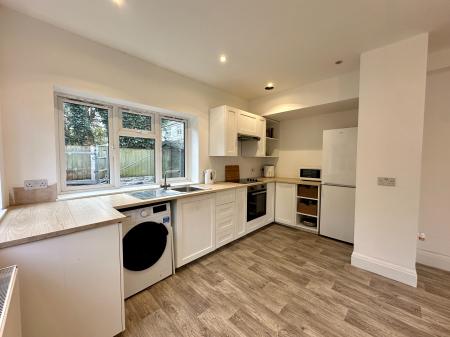 3 bedroom Detached house for sale in Wolverhampton Road, Sedgley, DY3 1RD