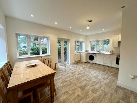 3 bedroom Detached house for sale in Wolverhampton Road, Sedgley, DY3 1RD