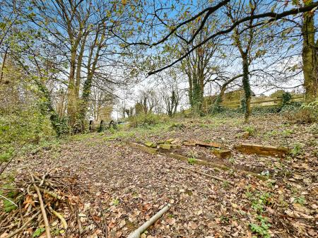 3 bedroom Detached house for sale in Wolverhampton Road, Sedgley, DY3 1RD