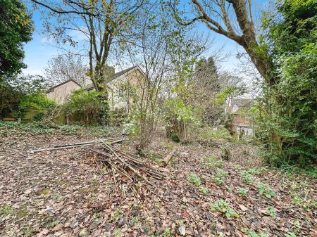 3 bedroom Detached house for sale in Wolverhampton Road, Sedgley, DY3 1RD