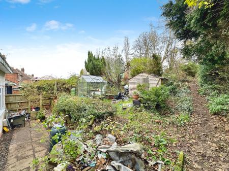 3 bedroom Detached house for sale in Wolverhampton Road, Sedgley, DY3 1RD