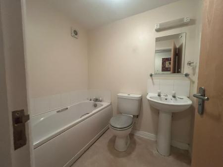 2 bedroom Apartment to let in Gomer Street, Willenhall, WV13