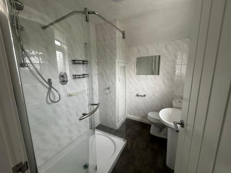 3 bedroom End of terrace house to let in Foster Avenue, Bilston, Wolverhampton, WV14