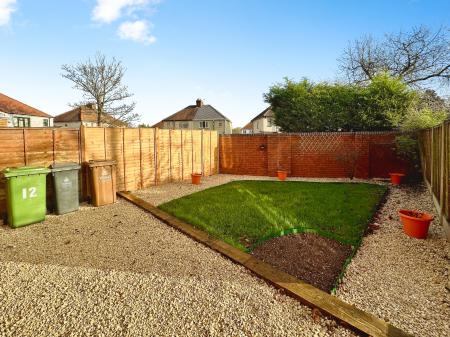 3 bedroom Town house for sale in Little Island Drive, Willenhall, WV13