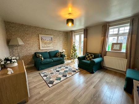 3 bedroom Town house for sale in Little Island Drive, Willenhall, WV13