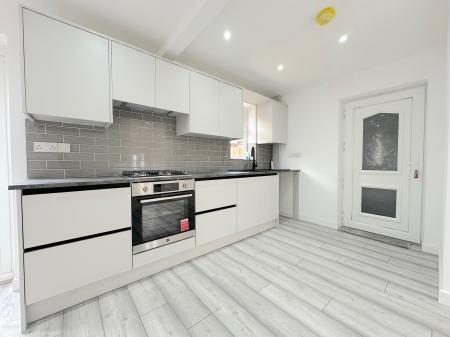 3 bedroom Semi-detached house for sale in Beechfield Grove, Bilston, Wolverhampton, WV14