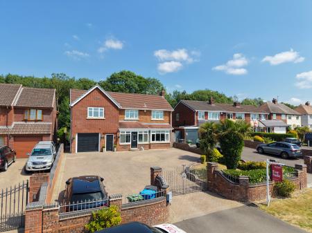 Cannock Road, Westcroft, Wolverhampton, WV10