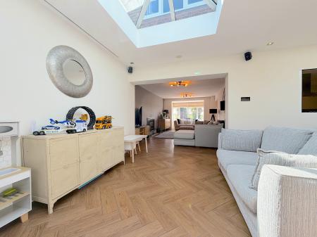 4 bedroom Detached house for sale in Cannock Road, Westcroft, Wolverhampton, WV10