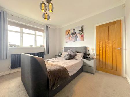 4 bedroom Detached house for sale in Cannock Road, Westcroft, Wolverhampton, WV10
