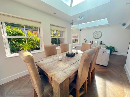 4 bedroom Detached house for sale in Cannock Road, Westcroft, Wolverhampton, WV10