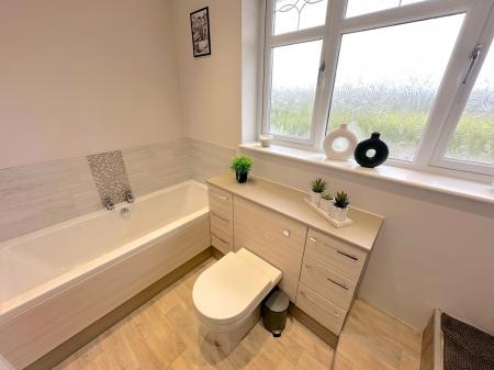 4 bedroom Detached house for sale in Cannock Road, Westcroft, Wolverhampton, WV10