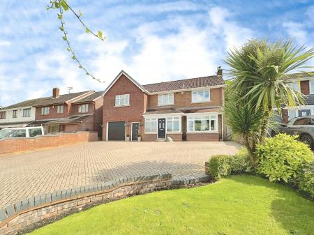 4 bedroom Detached house for sale in Cannock Road, Westcroft, Wolverhampton, WV10