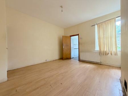 4 bedroom Semi-detached house for sale in Gorsebrook Road, Dunstall Hill, Wolverhampton, WV6
