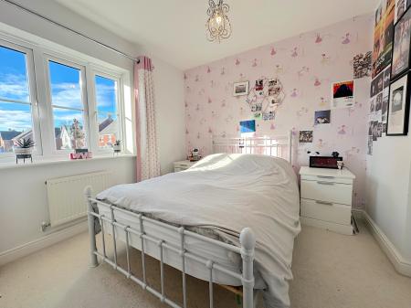 5 bedroom Detached house for sale in Hough Way, Essington, Wolverhampton, WV11