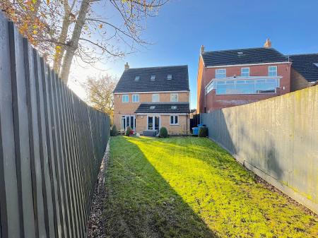 5 bedroom Detached house for sale in Hough Way, Essington, Wolverhampton, WV11