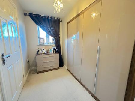 5 bedroom Detached house for sale in Hough Way, Essington, Wolverhampton, WV11