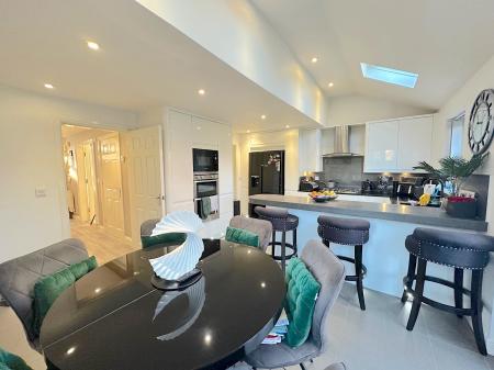 5 bedroom Detached house for sale in Hough Way, Essington, Wolverhampton, WV11