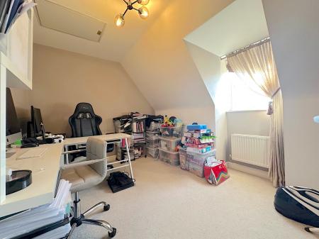 5 bedroom Detached house for sale in Hough Way, Essington, Wolverhampton, WV11