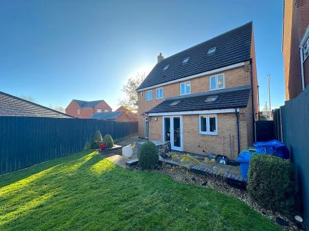 5 bedroom Detached house for sale in Hough Way, Essington, Wolverhampton, WV11