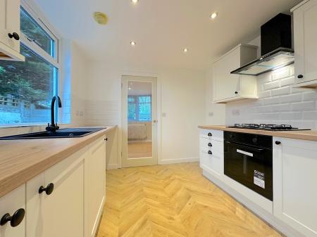 2 bedroom Detached bungalow for sale in Lincoln Green, Bushbury, Wolverhampton, WV10