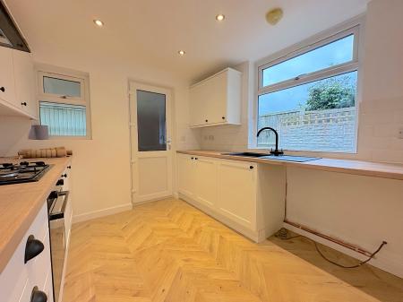 2 bedroom Detached bungalow for sale in Lincoln Green, Bushbury, Wolverhampton, WV10