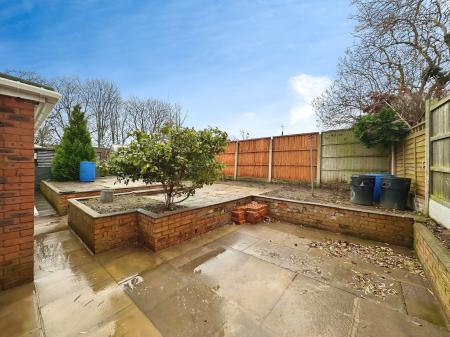 2 bedroom Detached bungalow for sale in Lincoln Green, Bushbury, Wolverhampton, WV10