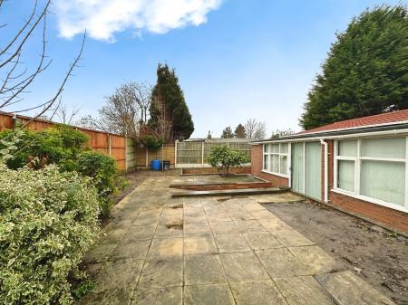 2 bedroom Detached bungalow for sale in Lincoln Green, Bushbury, Wolverhampton, WV10