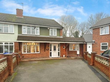 4 bedroom Semi-detached house for sale in Kipling Avenue, Bilston, Wolverhampton, WV14