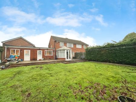 4 bedroom Semi-detached house for sale in Kipling Avenue, Bilston, Wolverhampton, WV14