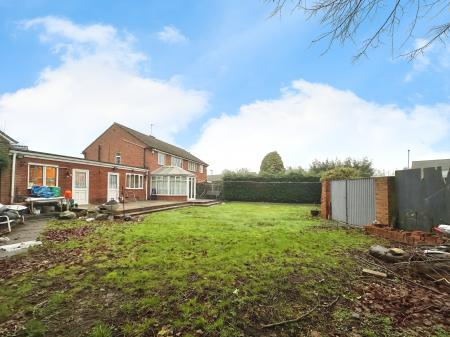 4 bedroom Semi-detached house for sale in Kipling Avenue, Bilston, Wolverhampton, WV14