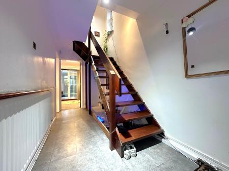 4 bedroom Semi-detached house for sale in Kipling Avenue, Bilston, Wolverhampton, WV14