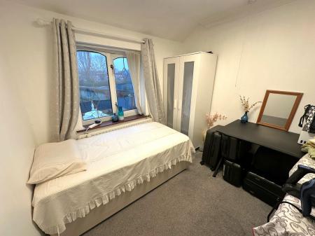 4 bedroom Semi-detached house for sale in Kipling Avenue, Bilston, Wolverhampton, WV14