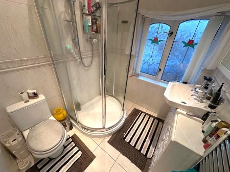 4 bedroom Semi-detached house for sale in Kipling Avenue, Bilston, Wolverhampton, WV14