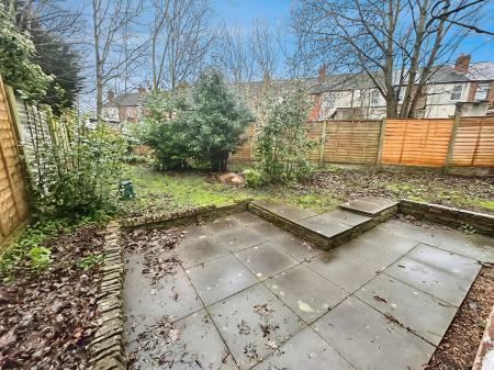 1 bedroom Flat to let in Lennox Gardens, Wolverhampton, WV3