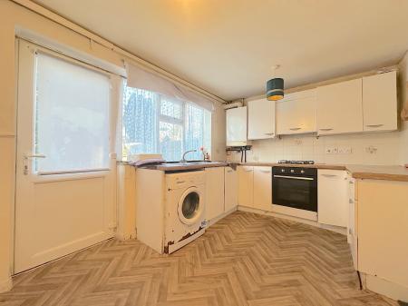 2 bedroom Semi-detached house for sale in Banstead Close, Parkfields, Wolverhampton, WV2