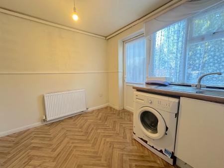 2 bedroom Semi-detached house for sale in Banstead Close, Parkfields, Wolverhampton, WV2